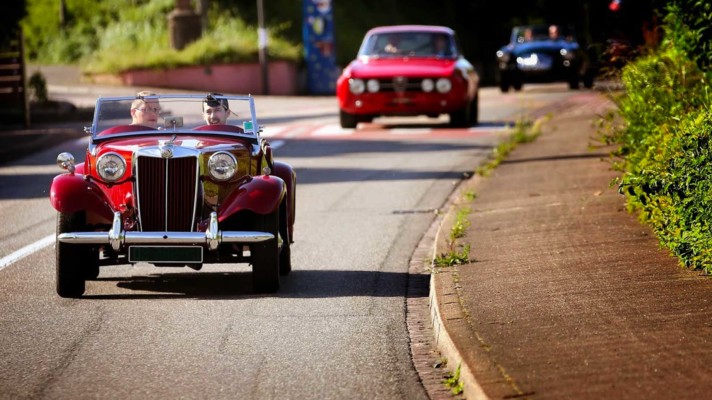 Lire l'article 'Joy Ride : la liberté retrouvée au volant d’une voiture de collection' | m2A et moi ! Le mag de Mulhouse Alsace Agglomération