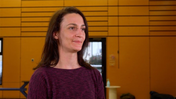 Lire l'article 'Isabelle Meyer apprend à défier la gravité' | m2A et moi ! Le mag de Mulhouse Alsace Agglomération