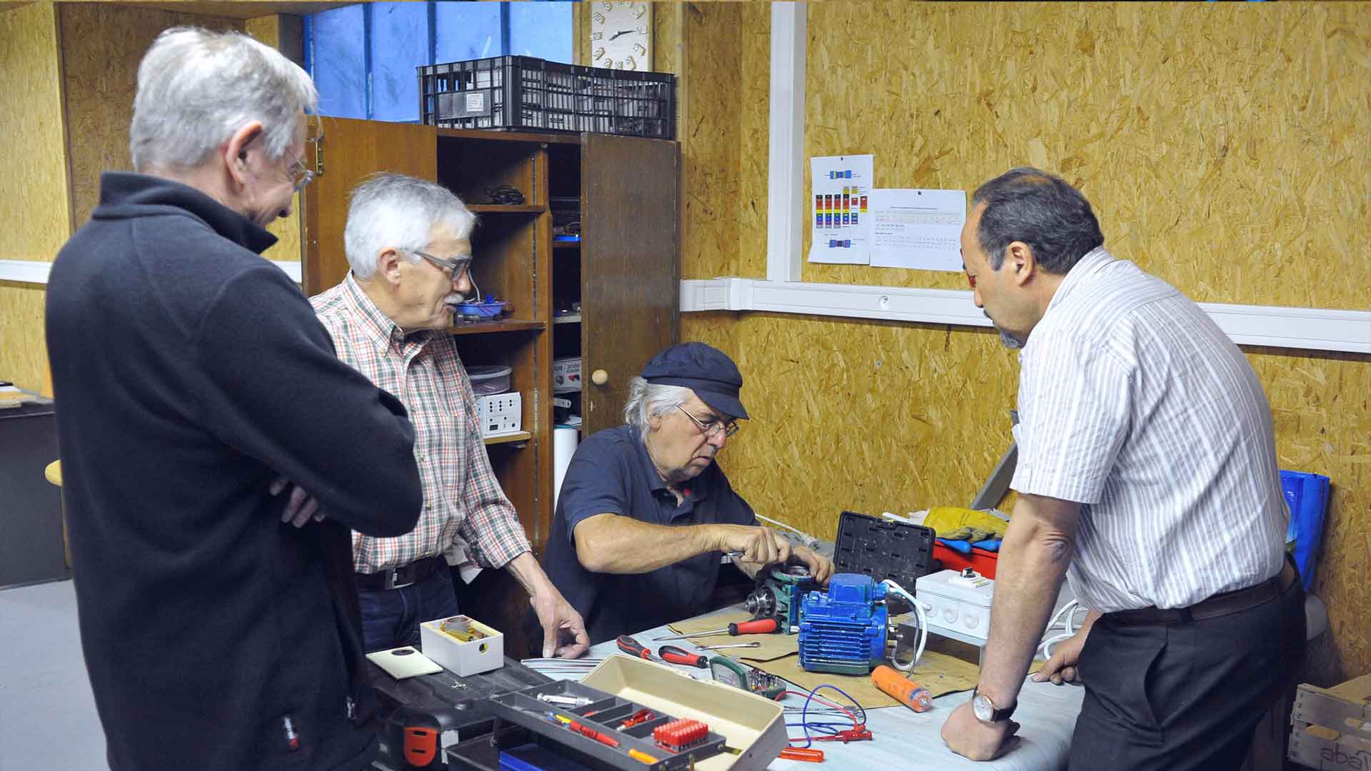 Boutiques du Réemploi : espace dédié au recyclage à la Foir’Expo de Mulhouse - FabLab à Kingergersheim Faire Avec les Autres