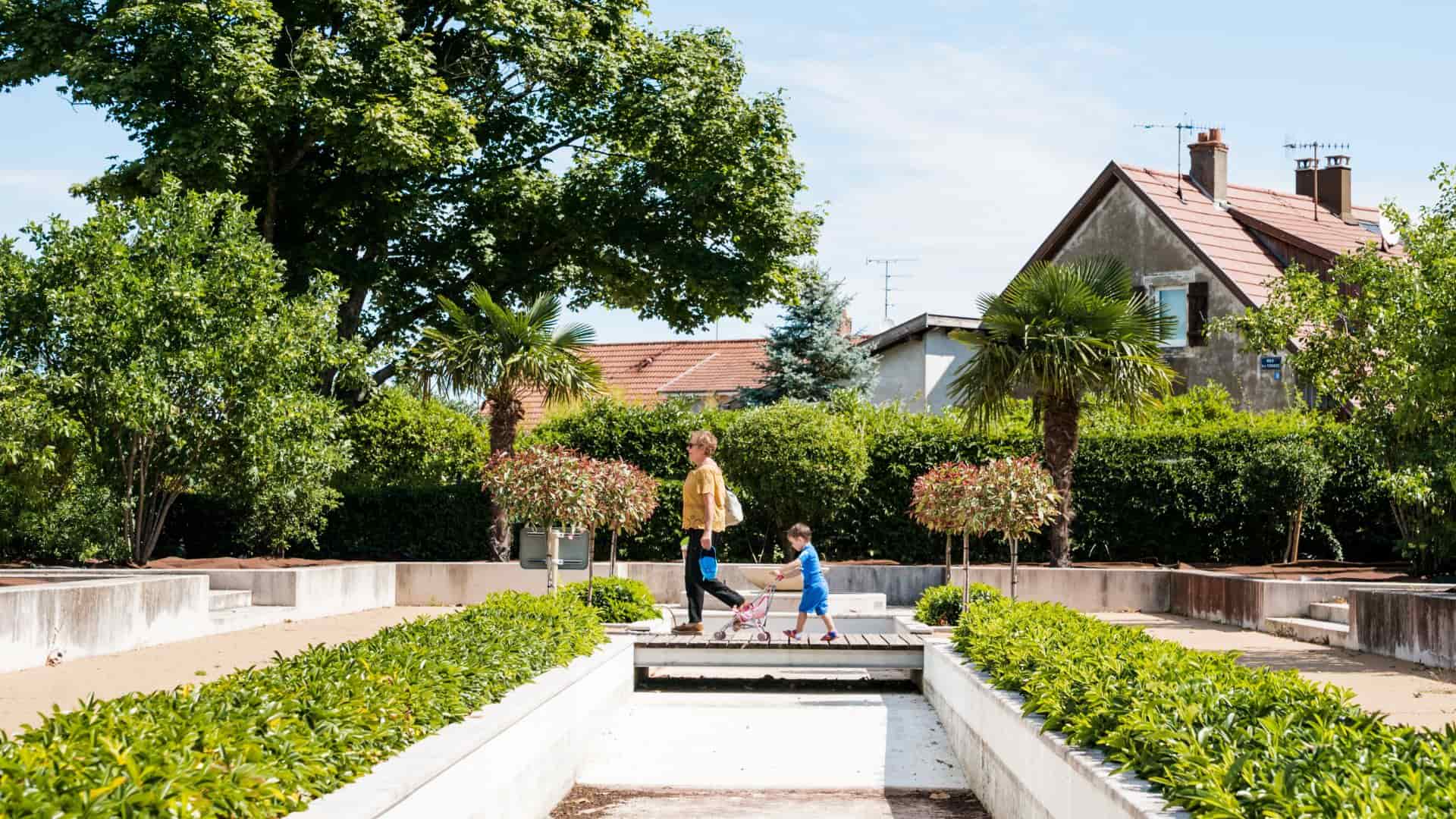 Jardin Andalou dans le parc des jardins du Monde à Wittelsheim 