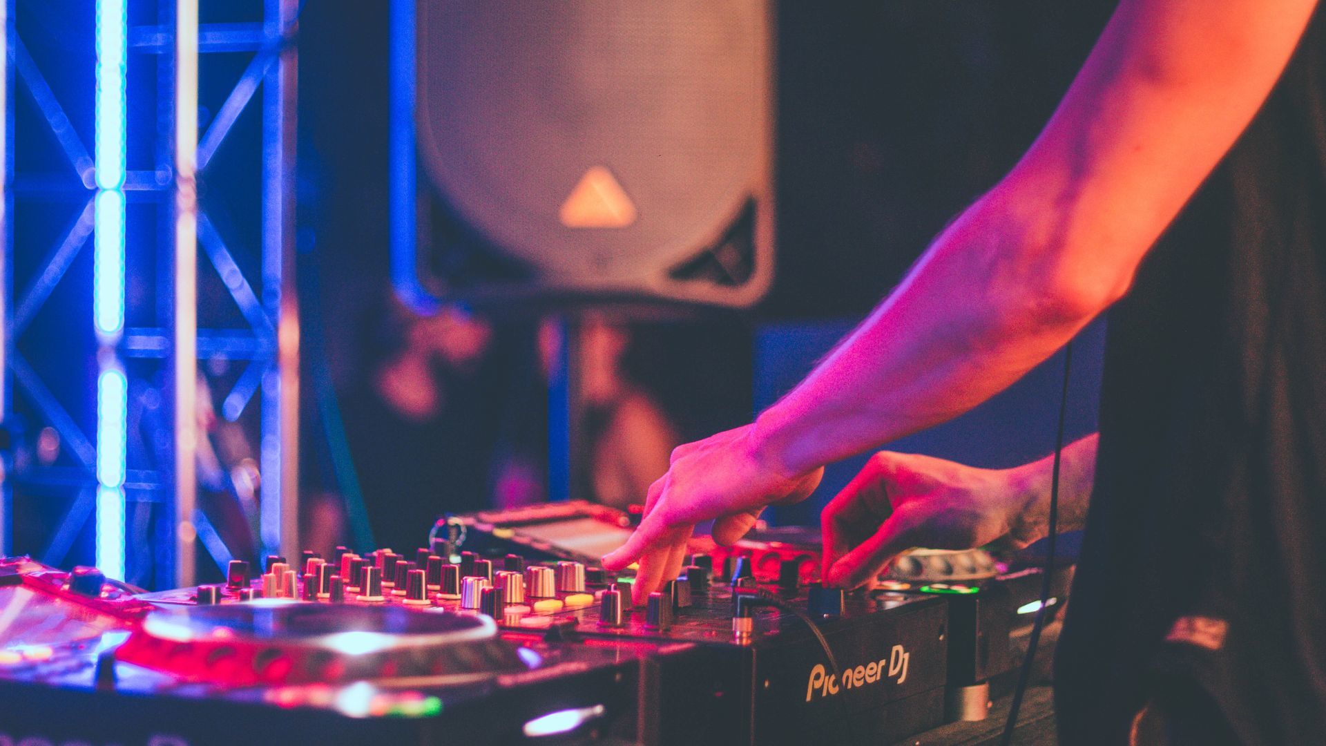 Festival DJ avec C'est La Teuf au Musée National de l'Automobile à Mulhouse