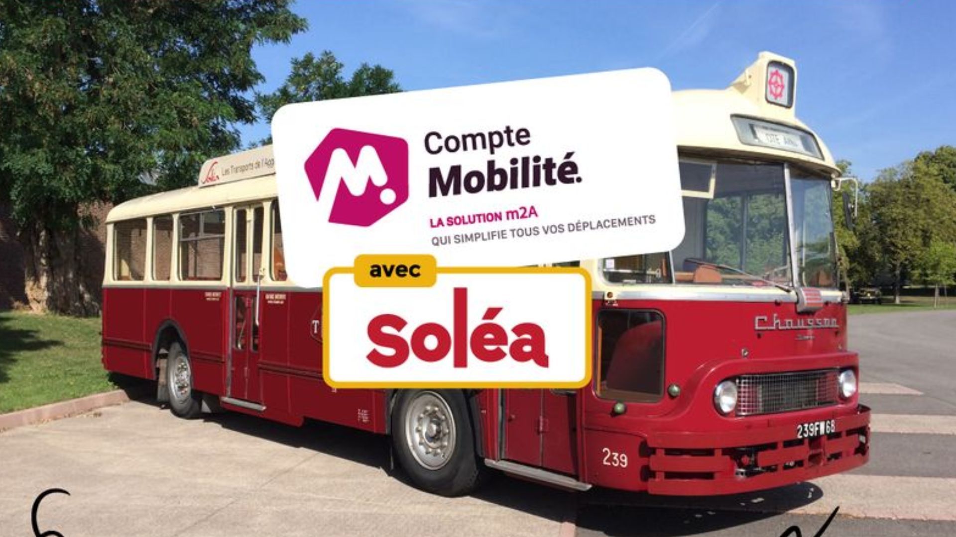 Rencontre des équipes Soléa à bord du bus Chausson à Mulhouse