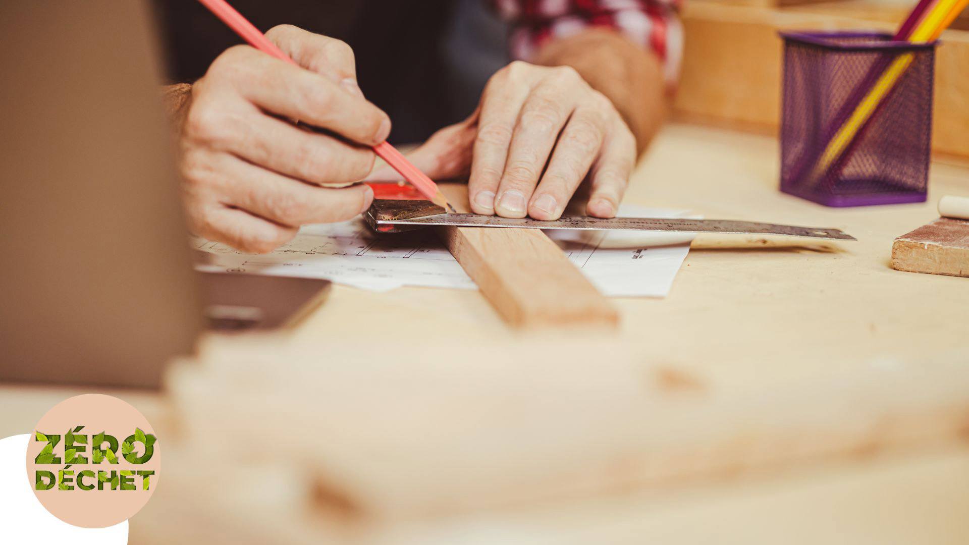 Atelier "Fabrication d'une table de chevet en bois de réemploi"