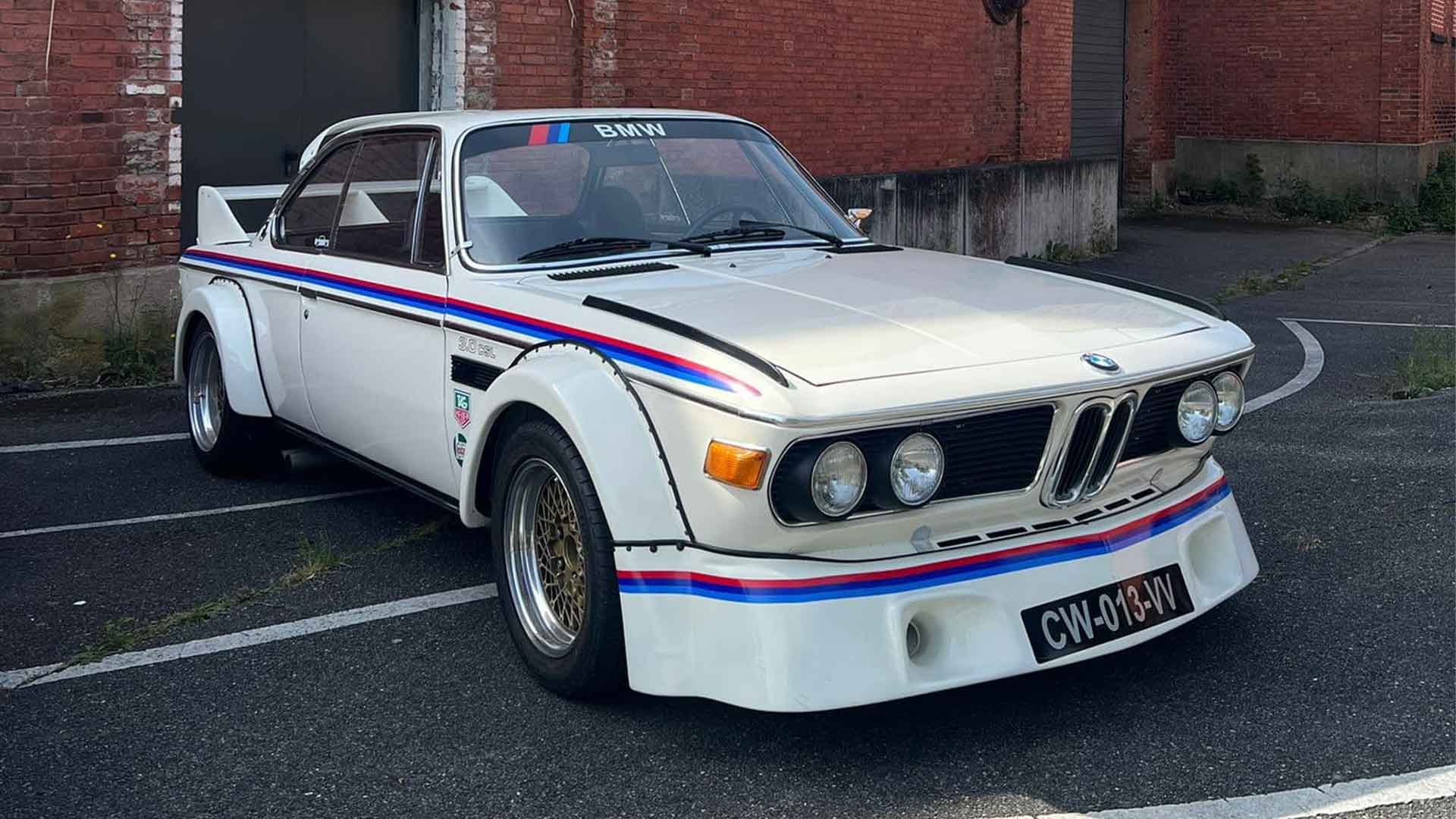 BMW blanche ancienne