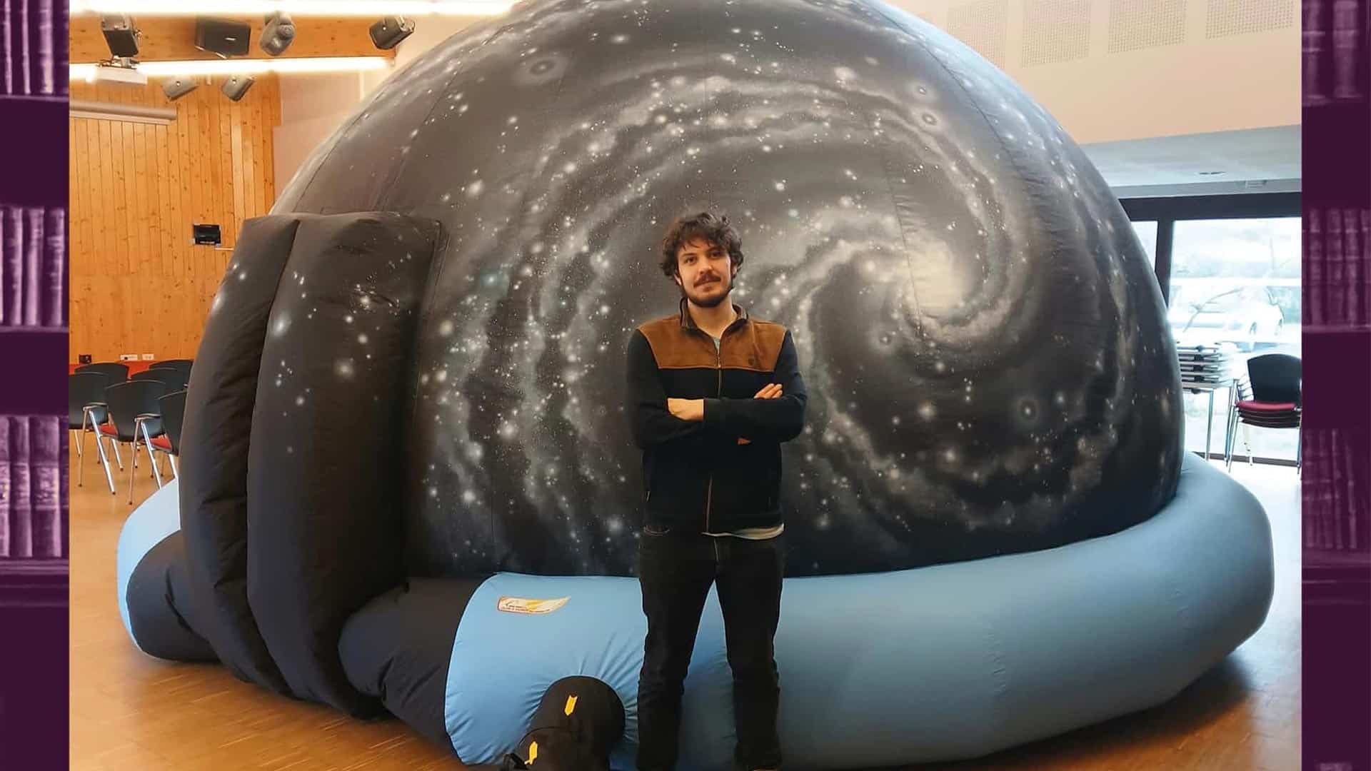 La tête dans les étoiles à la Maison Jaune à Riedisheim