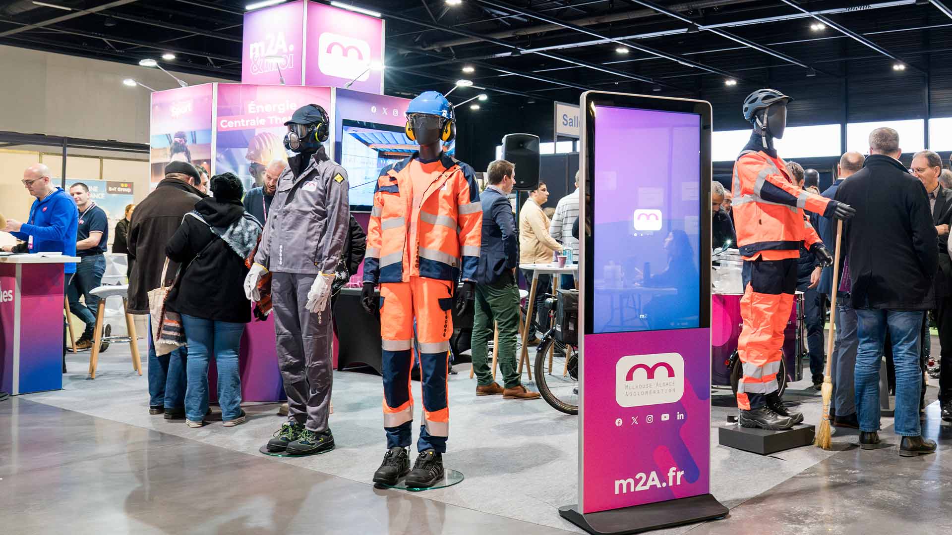 Stand Salon de l'Emploi m2A