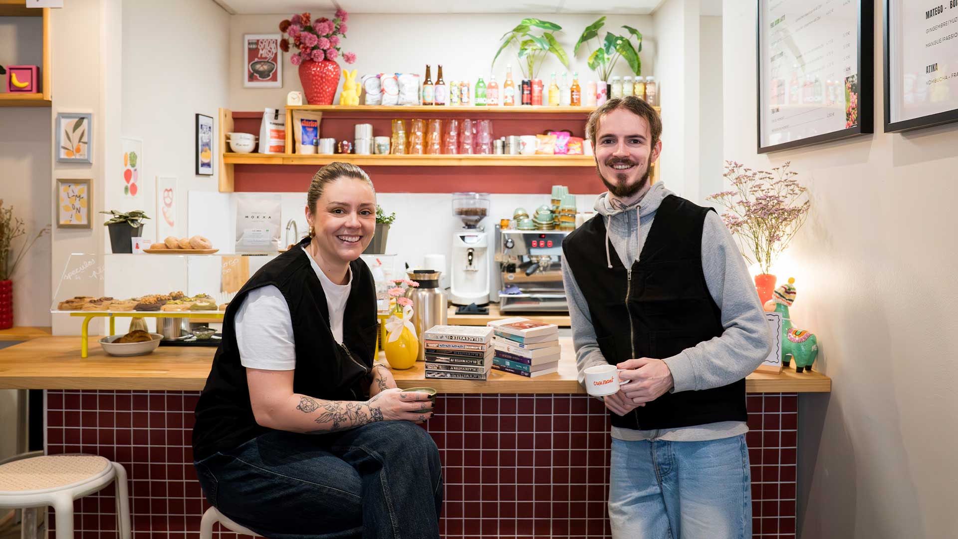 Élodie et Alexandre, gérants du café "Lyddy" à Mulhouse
